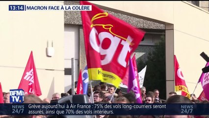 Emmanuel Macron face à la colère des manifestants