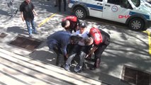Kahramanmaraş Engelli Gencin Çok İstediği Takım Elbiseyi Polisler Aldı