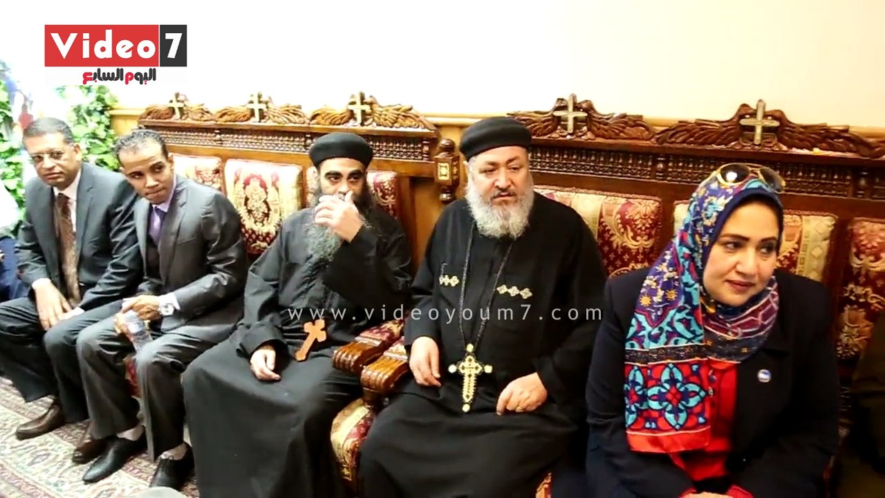 محافظ قنا يقدم التهنئة للأقباط بمناسبة عيد القيامة