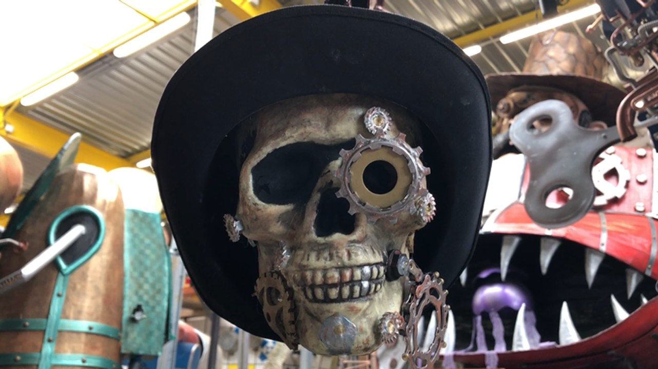 Derniers préparatifs pour les carnavaliers