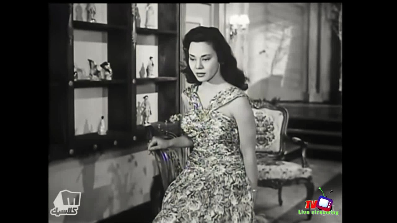 عبدالحليم حافظ اغنيه _ اهواك _ من فلم بنات اليو...