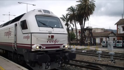 Altaria saliendo de Murcia El Carmen. #frikitrenes #fotoferroviaria #railfan