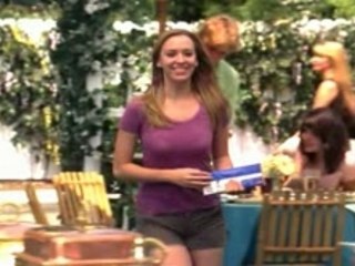 Colleen Carlton à WisteriaLane epi 1