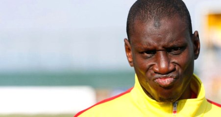 Göztepeli Taraftarlar, Beşiktaşlı Taraftarları Alkışlayan Demba Ba'yı Protesto Etti