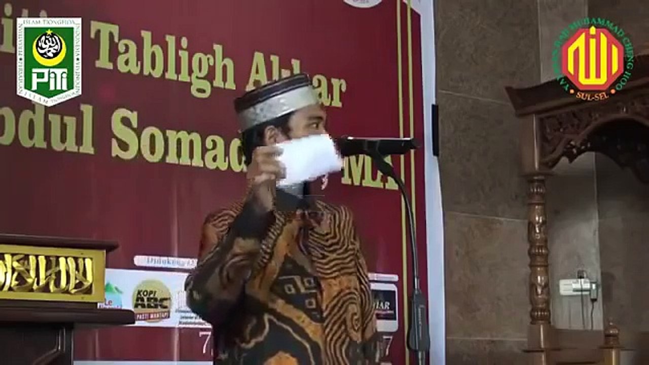 Saya Polisi Muslim dan Ditugaskan Untuk Menjaga GEREJA, Apa Hukumnya - Ustadz Abdul Somad Lc. MA