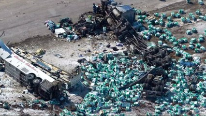 Canada mourns 15 killed in hockey bus crash
