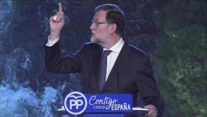 Rajoy destaca la trayectoria del PP pese al "ruido" que busca que se olvide