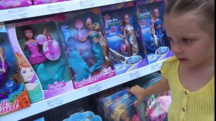 Little Girl Doing Shopping  Lera Play Colors Supermarket Song