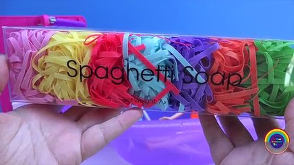 FROZEN ELSA ANNA MESSY SPAGHETTI SOAP BATH GROSS MUD Disaster Paint Colors Clean Up Fun Video