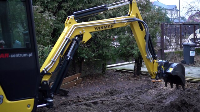 Usługi minikoparką Warszawa Góra Kalwaria Piaseczno Otwock Konstancin Zalesie Grójec Warka wynajem przyłącza instalacje 509848939 Quick Net Instalacje Warszawa