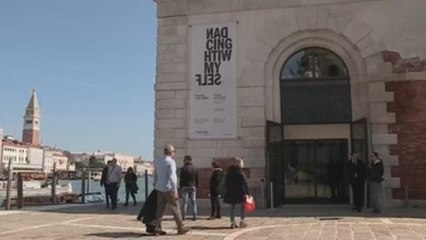 El cuerpo del artista como materia prima, lo nuevo en Venecia