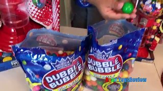 GIANT DUBBLE BUBBLE GUMBALL MACHINE Bubble Gum Challenge Giant JawBreaker Gross Sour Cry baby candy
