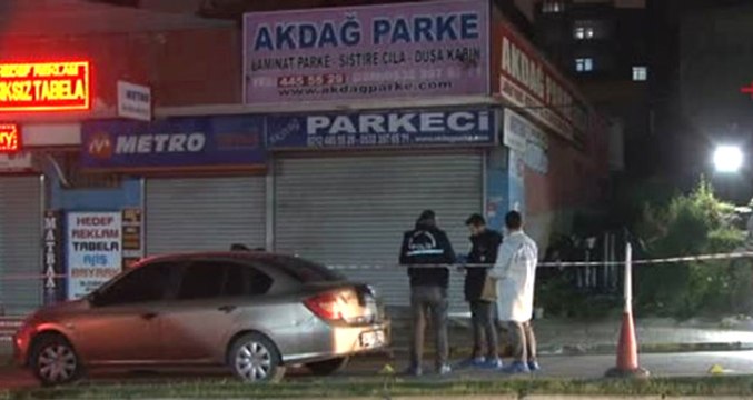 Bağcılar'da Otoparka Silahlı Saldırı: 1 Ölü, 3 Yaralı