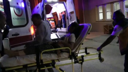 Otomobil ile hafif ticari araç çarpıştı: 6 yaralı - ERZİNCAN