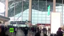 Cae parte del techo de un aeropuerto chino debido a los fuertes vientos