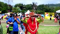 Un torneo de tiro con arco reúne un bello repertorio de trajes tradicionales