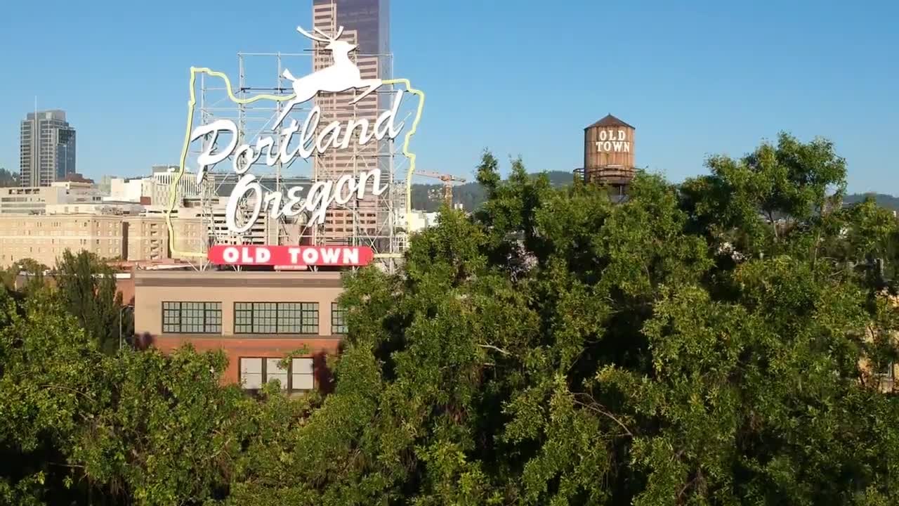 Babes on Bikes | Harley-Davidson