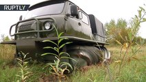 Un vehículo soviético propulsado sobre 'tornillos' gigantes no necesita carreteras
