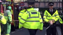 PRIMERAS IMÁGENES: Trasladan a varios heridos tras el atentado terrorista en el metro de Londres