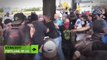 Enfrentamiento entre nacionalistas y antifascistas durante una manifestación