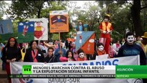 Niños y adolescentes marchan contra el abuso y la explotación sexual infantil en Paraguay