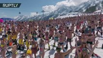 Récord Guinness: 1.200 esquiadores rusos en traje de baño se dan cita en Sochi