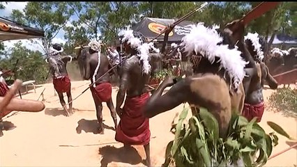 Prince Charles throws football after Aboriginal ceremony