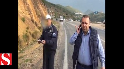 Adana�da öğrenci servisi devrildi: Çok sayıda yaralı var