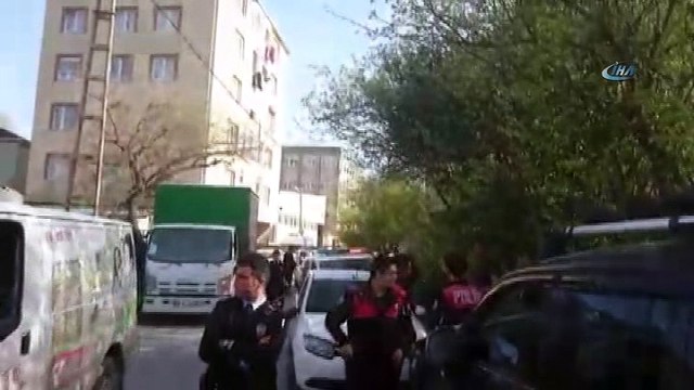 Kartal'da dur ihtarına uymayan sürücü polisi alarma geçirdi