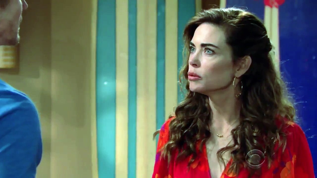 Les feux de l'amour : un meurtre collectif pour Sharon (Sharon Case), Victoria (Amelia Heinle) et Phyllis (Gina Tognoni)?