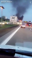 Panneau directionnel en feu sur le ring de Bruxelles
