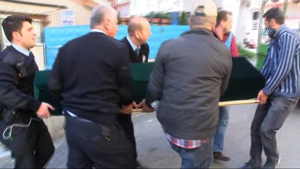 Yeni taşındığı evinde ölü bulundu