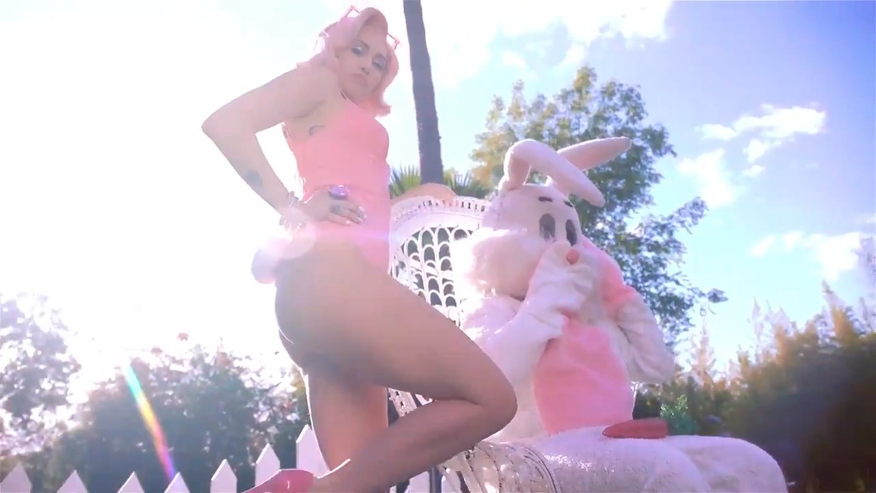 Miley Cyrus - Easter Calendar Vogue 2018