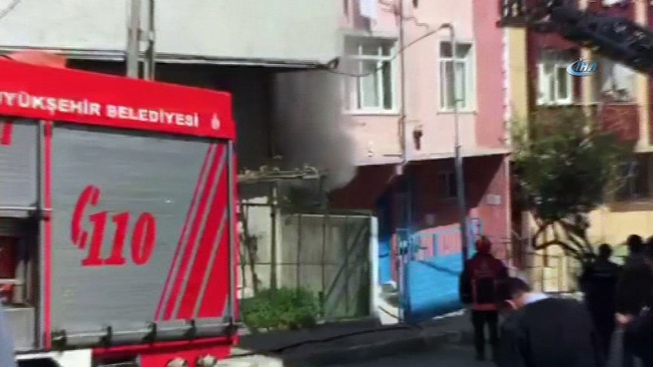 Yangında mahsur kalan çocuklar itfaiye kurtardı