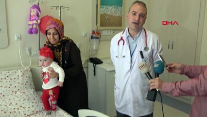 Minik İkra kurtarılmayı bekliyor