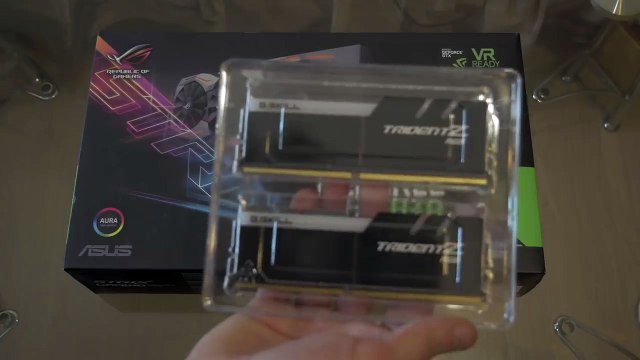 Asus Strix 1070, G.Skill Trident Z RGB - Unboxing