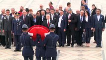 Galatasaray Kulübü Başkanı Cengiz'den Anıtkabir'e ziyaret - ANKARA