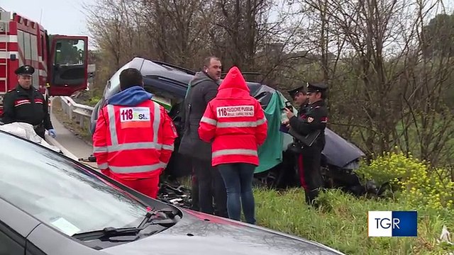 Incidente mortale in Puglia: muoiono due giovani genitori e il bimbo di due anni