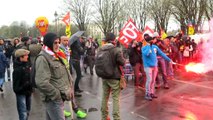 - Fransa'da demiryolu çalışanları Ulusal Meclis önünde grevde