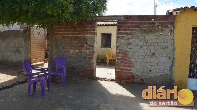 Idosa faz apelo por cirurgia para não ficar totalmente cega