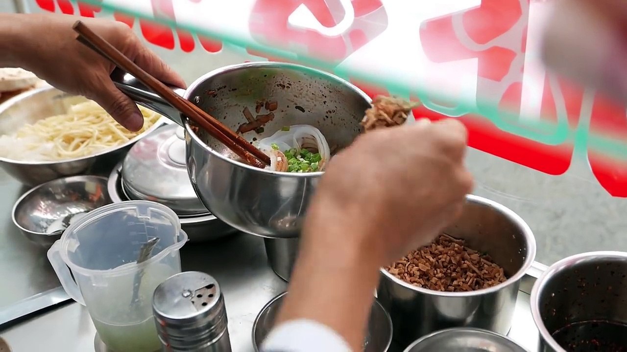Chinese Street Food Cold Noodle Sandwich