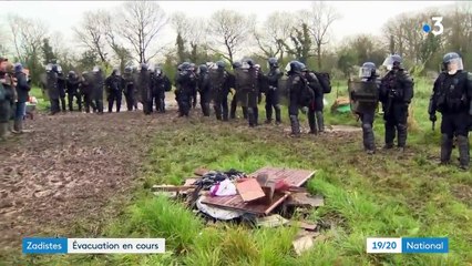Notre-Dame-des-Landes : l'évacuation mouvementée de la ZAD