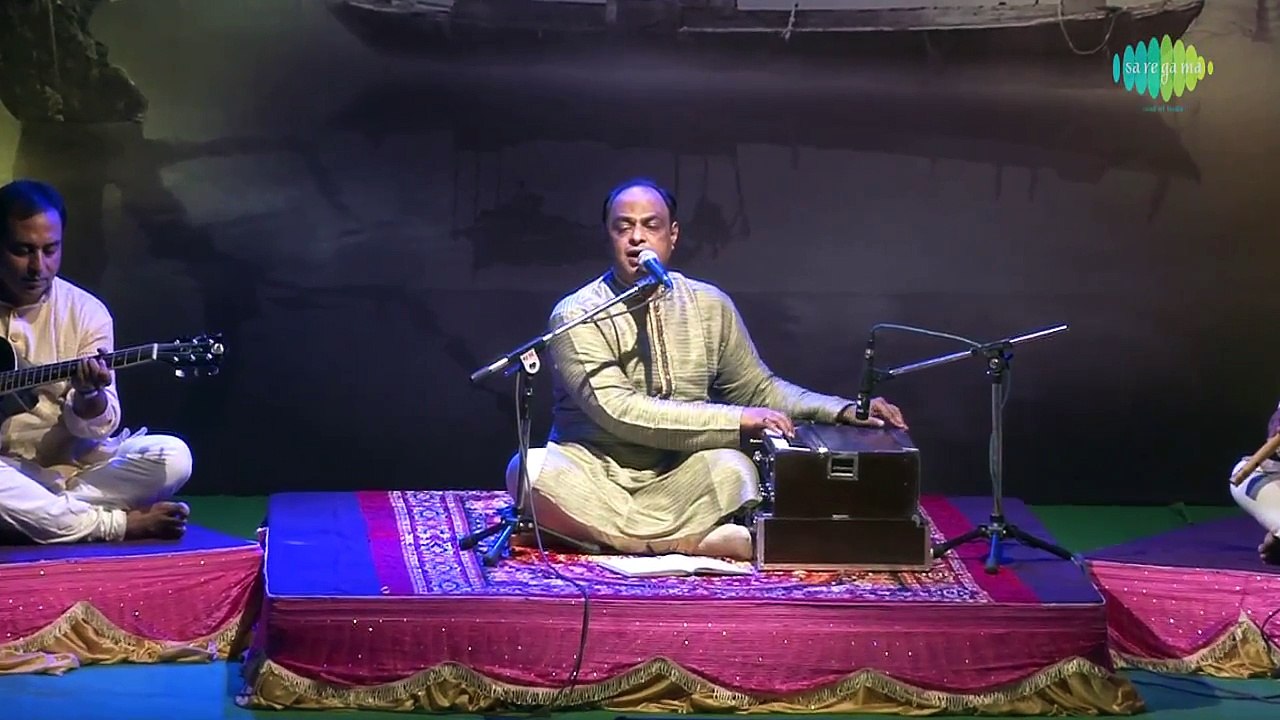 Iss Tarah Aapko _ Siyahat _ Ghazal Video Song _ Live Performance _ Shishir Parkhie