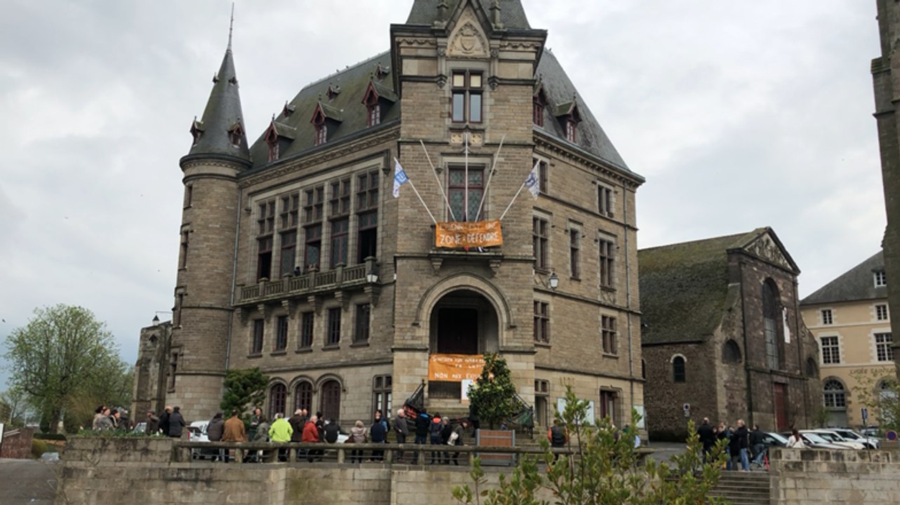 NDDL. La mairie de Redon occupée par les manifestants