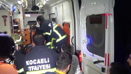 Kocaeli Freni Boşalan Kamyon Dere Yatağına Uçtu 1 Ölü Hd