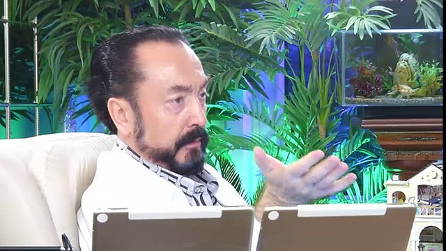 İzleyici sorusu: “Duada ısrar etmek mi, yoksa hayırlısı deyip geçmek mi?”