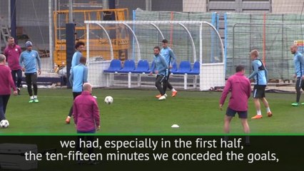 Liverpool are a long ball team - Fernandinho