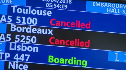 Air France продолжает массово отменять рейсы