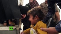 Huyen de Mosul para evitar servir de escudos humanos