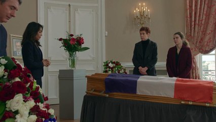 Plus Belle La Vie : L'enterrement de Patrick !!